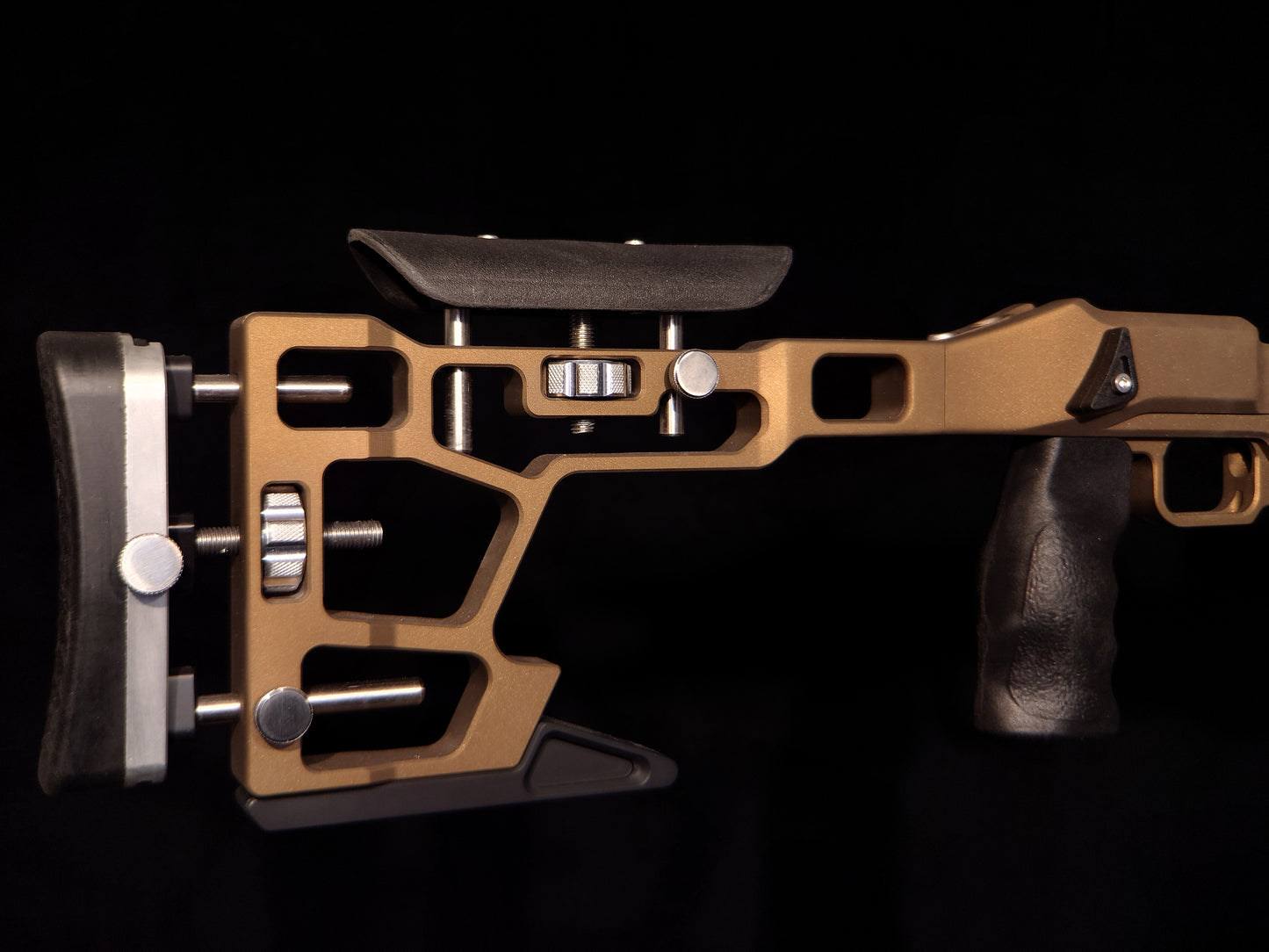 Burnt Bronze Skiron Chassis Panthera Butt Stoke Right Side Close Up